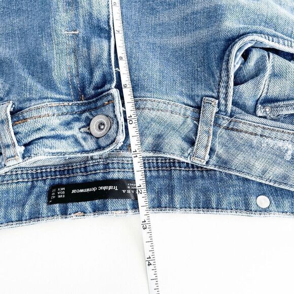 Zara Trafaluc Women's High Rise Distressed Raw Cut Off Hem Cropped Jeans Size 10 - Picture 10 of 10